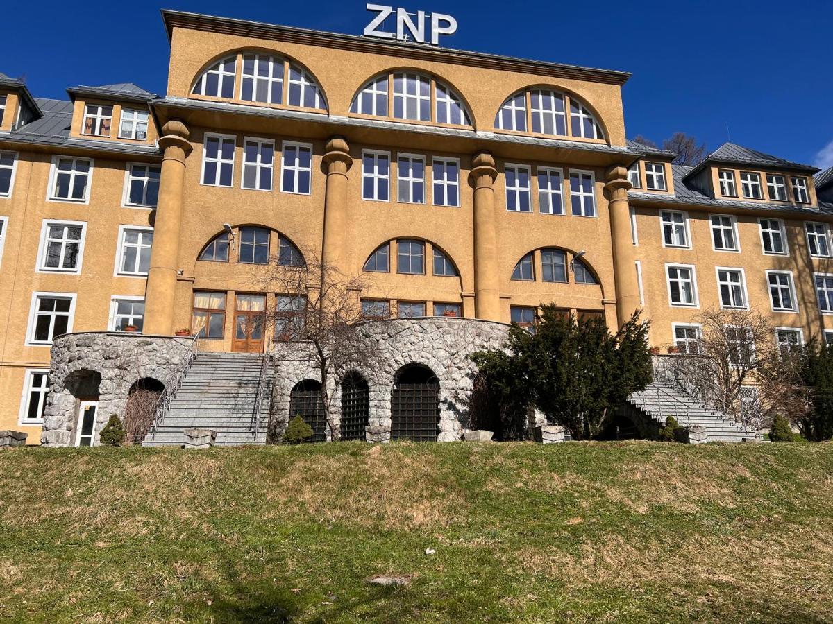 Nauczycielskie Centrum ザコパネ エクステリア 写真